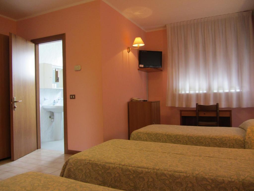 Hotel Ristorante Al Bassanello Bassano del Grappa Dış mekan fotoğraf